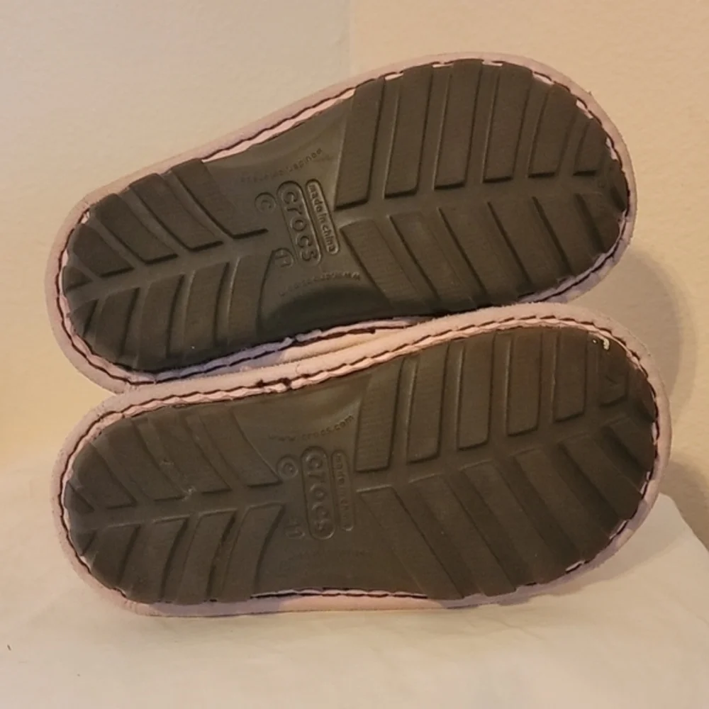 CHILDREN'S CROCS PINK BOOTS (sz 11)‎